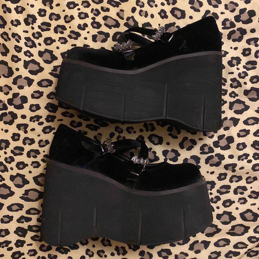 kera-10 demonia platforms